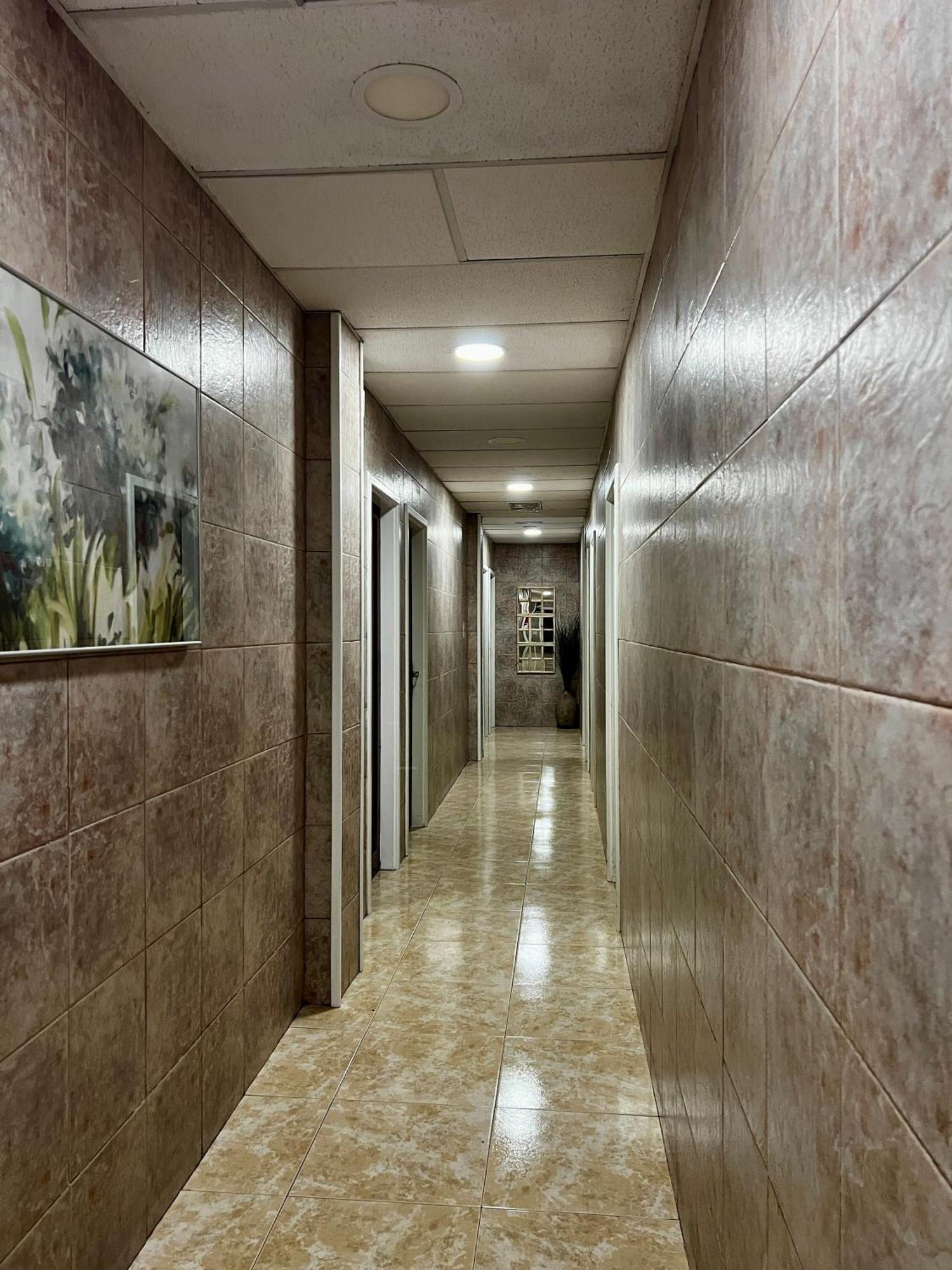 Hostal Residencia Cardona أرّاثيفي المظهر الخارجي الصورة